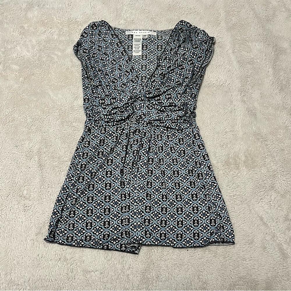Max Studio Geometric Wrap Top
